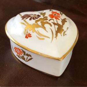 SPODE Bone China - Mikado -  Heart-Shaped Floral Trinket Box F1428-E gold edge
